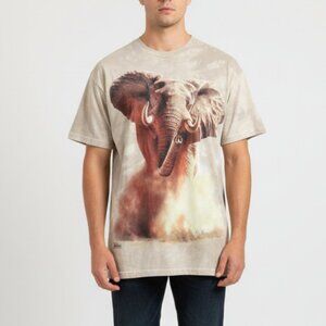 The Mountain Elephant Graphic T-Shirt M‎ 2002 Brian Jarvi USA Dyed Cotton Safari